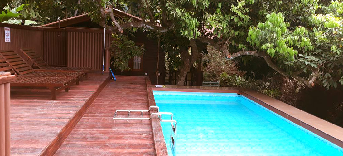 green-view-homestay-swimming-pool